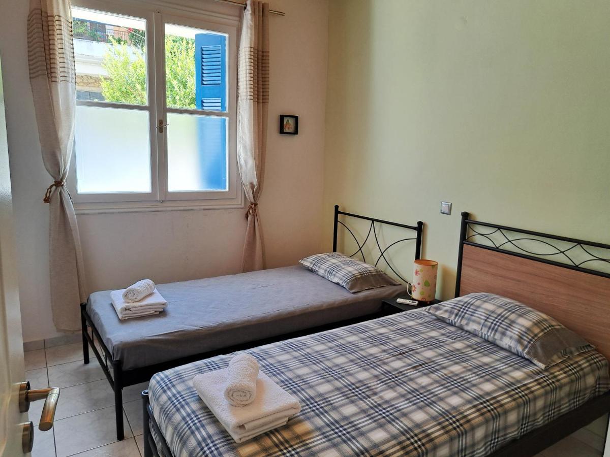 Family Stone Apartment Kyparissia Exterior foto