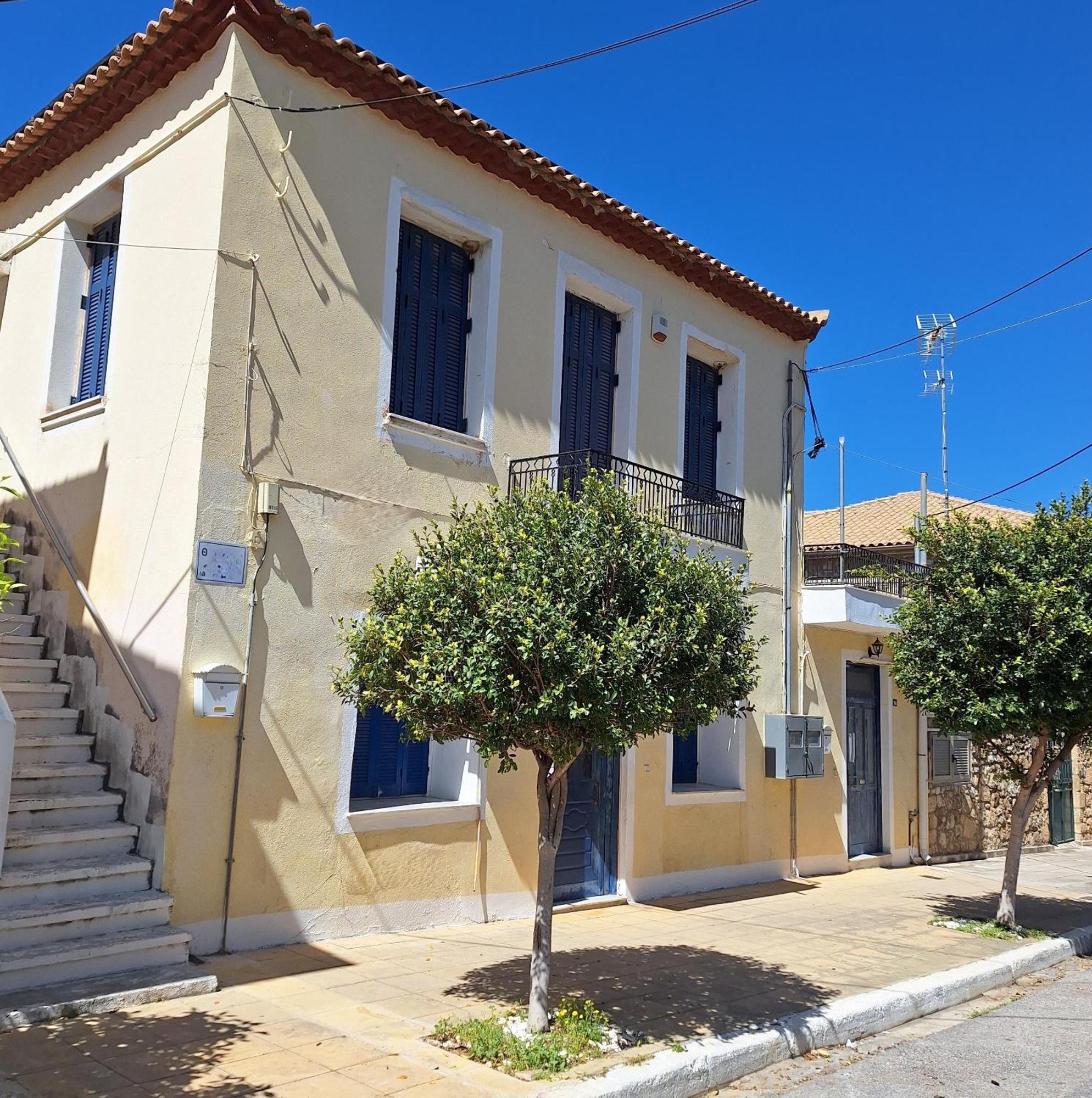 Family Stone Apartment Kyparissia Exterior foto